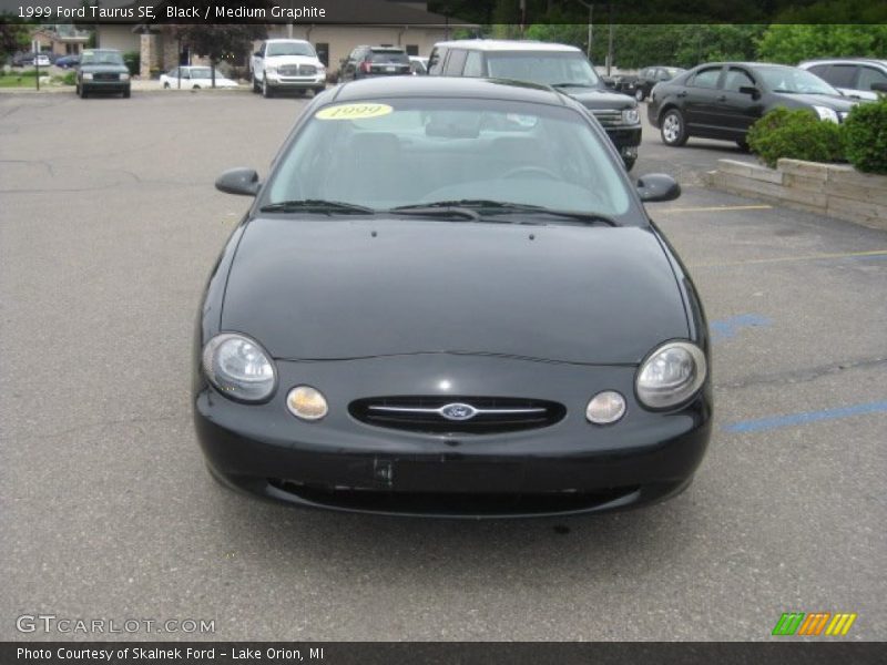 Black / Medium Graphite 1999 Ford Taurus SE