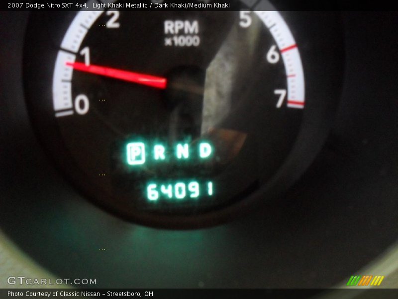 Light Khaki Metallic / Dark Khaki/Medium Khaki 2007 Dodge Nitro SXT 4x4