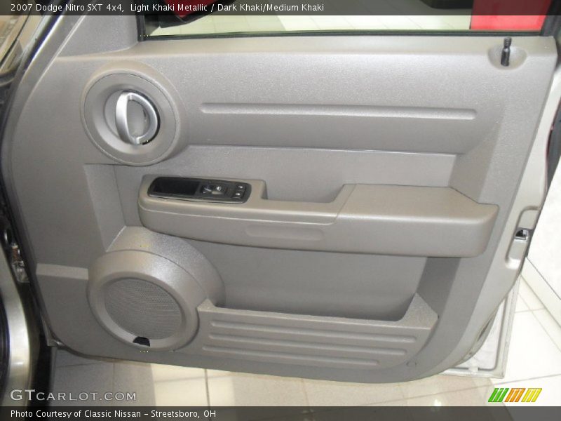 Light Khaki Metallic / Dark Khaki/Medium Khaki 2007 Dodge Nitro SXT 4x4