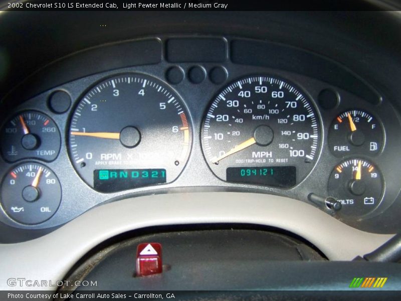 Light Pewter Metallic / Medium Gray 2002 Chevrolet S10 LS Extended Cab