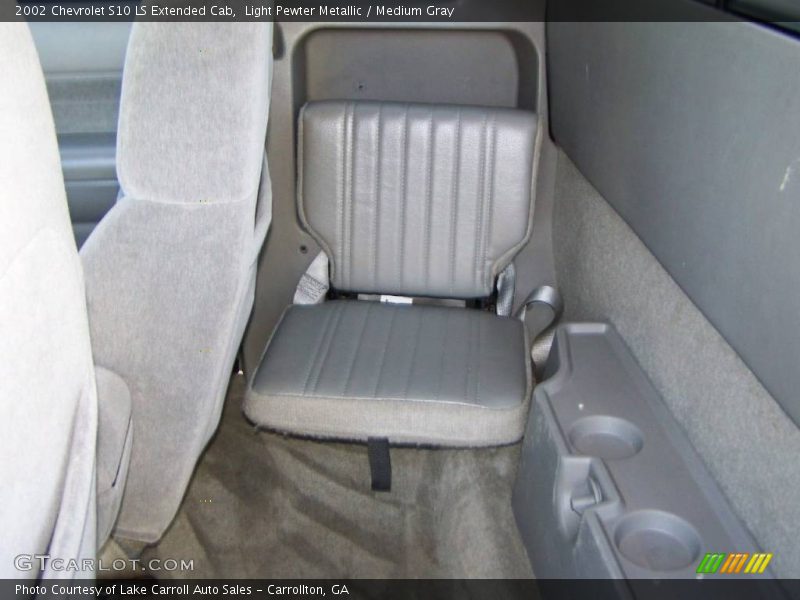 Light Pewter Metallic / Medium Gray 2002 Chevrolet S10 LS Extended Cab
