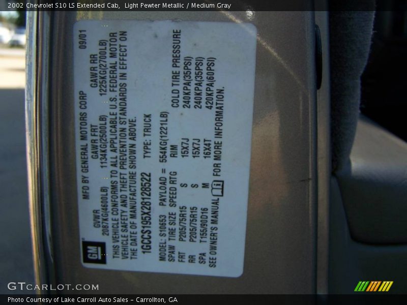 Light Pewter Metallic / Medium Gray 2002 Chevrolet S10 LS Extended Cab