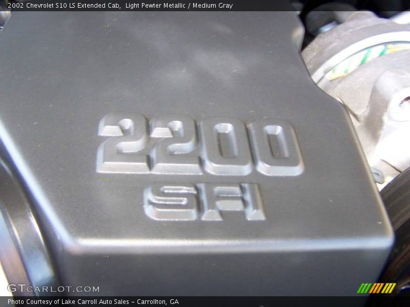 Light Pewter Metallic / Medium Gray 2002 Chevrolet S10 LS Extended Cab