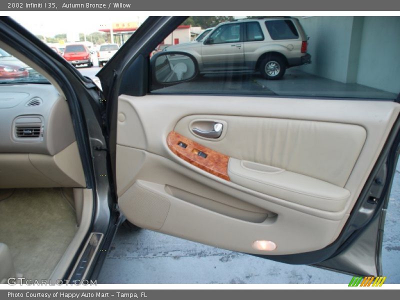 Autumn Bronze / Willow 2002 Infiniti I 35