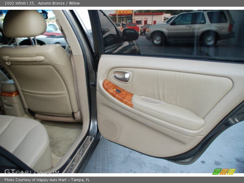 Autumn Bronze / Willow 2002 Infiniti I 35