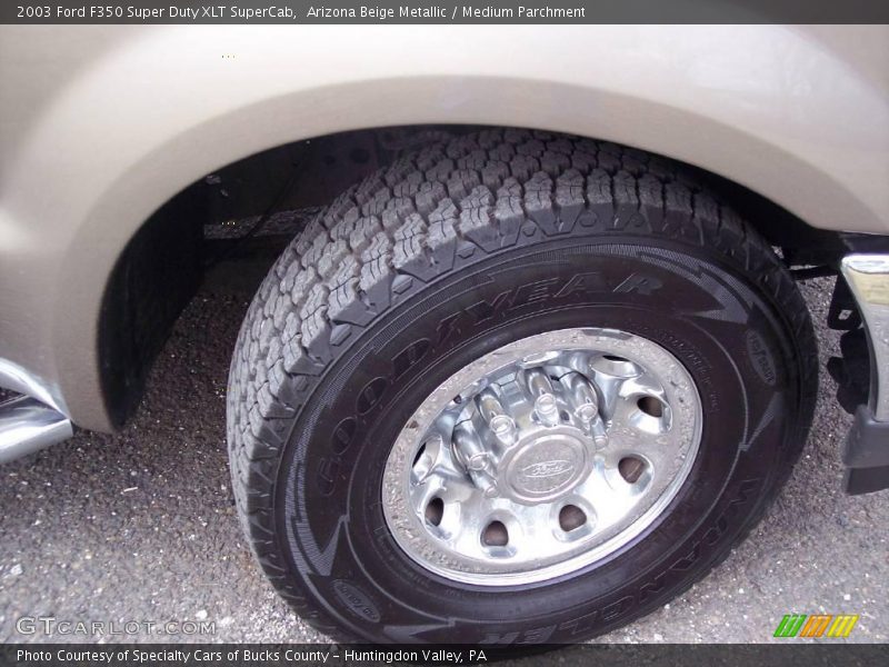 Arizona Beige Metallic / Medium Parchment 2003 Ford F350 Super Duty XLT SuperCab