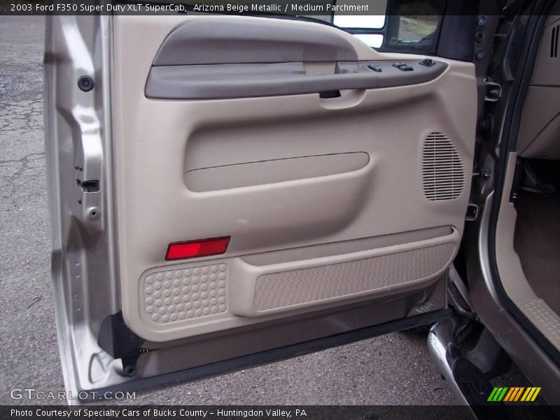 Arizona Beige Metallic / Medium Parchment 2003 Ford F350 Super Duty XLT SuperCab
