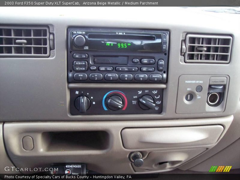 Arizona Beige Metallic / Medium Parchment 2003 Ford F350 Super Duty XLT SuperCab