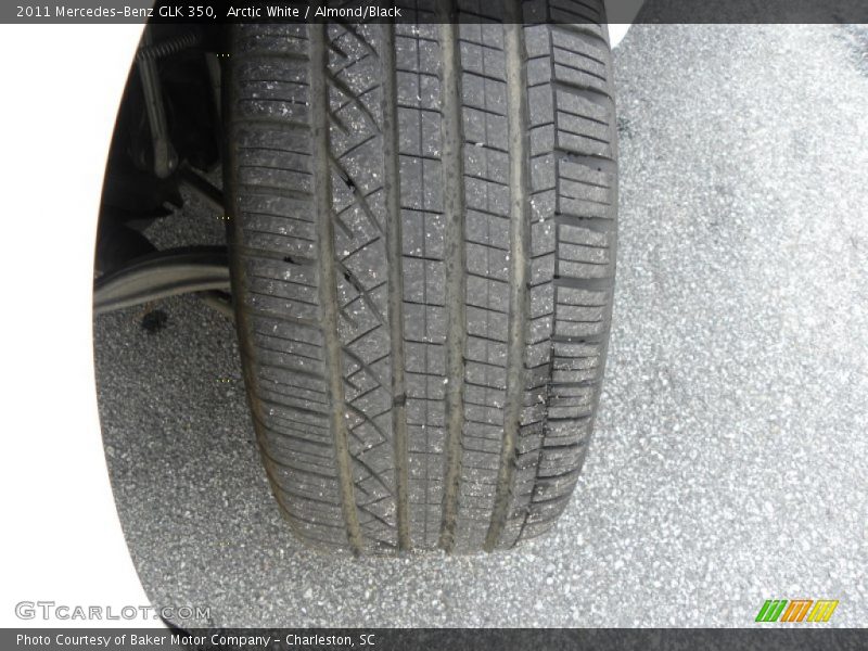 Arctic White / Almond/Black 2011 Mercedes-Benz GLK 350