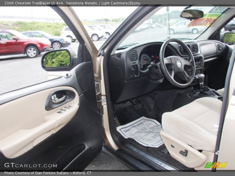 Sandstone Metallic / Light Cashmere/Ebony 2006 Chevrolet TrailBlazer LS 4x4