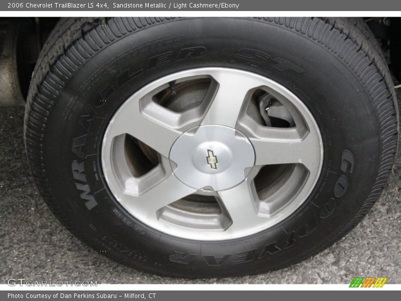 Sandstone Metallic / Light Cashmere/Ebony 2006 Chevrolet TrailBlazer LS 4x4