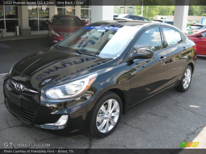 Front 3/4 View of 2012 Accent GLS 4 Door