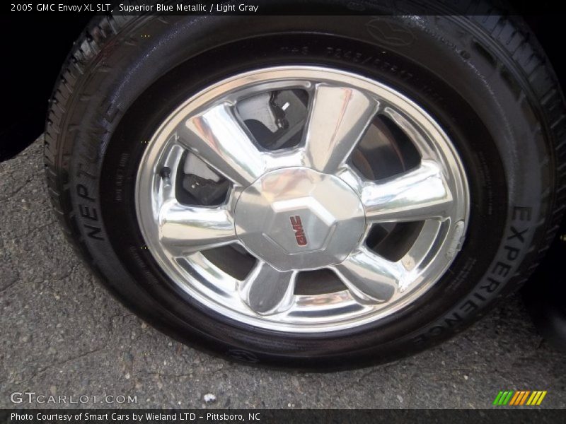  2005 Envoy XL SLT Wheel
