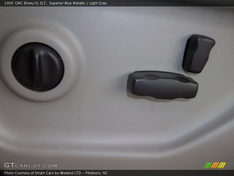 Superior Blue Metallic / Light Gray 2005 GMC Envoy XL SLT