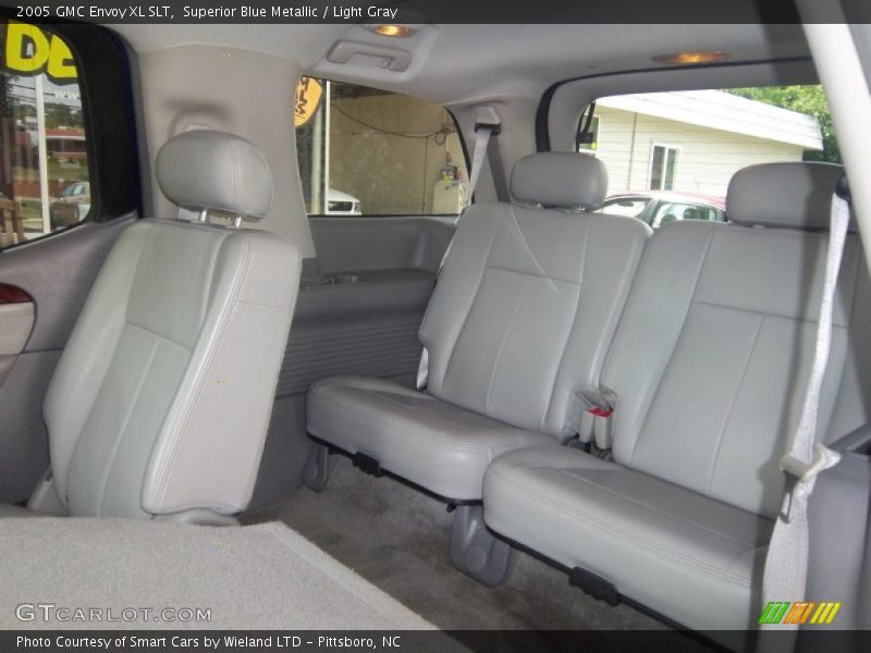  2005 Envoy XL SLT Light Gray Interior