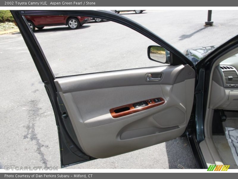 Aspen Green Pearl / Stone 2002 Toyota Camry XLE