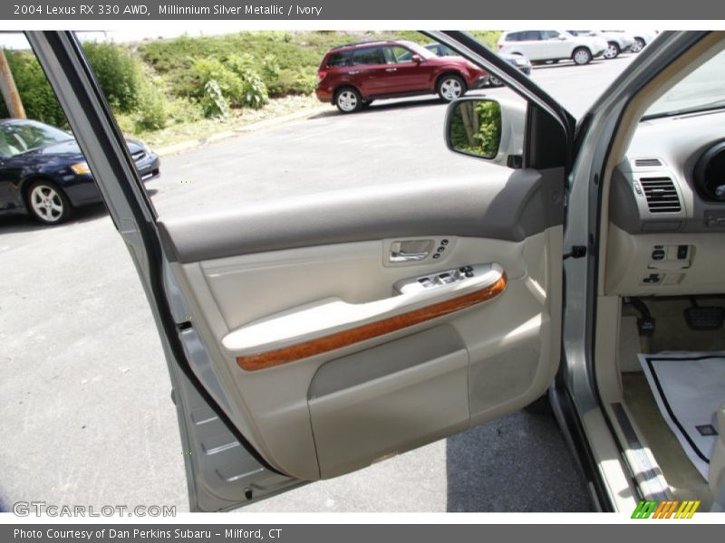 Millinnium Silver Metallic / Ivory 2004 Lexus RX 330 AWD