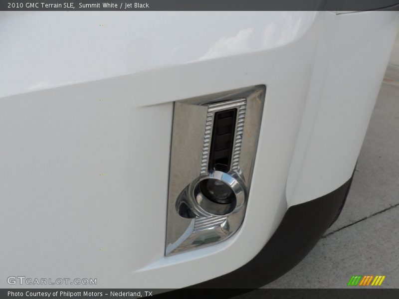 Summit White / Jet Black 2010 GMC Terrain SLE