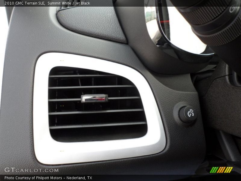 Summit White / Jet Black 2010 GMC Terrain SLE