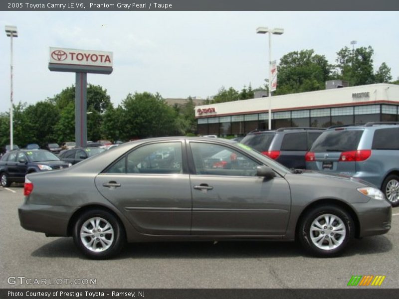 Phantom Gray Pearl / Taupe 2005 Toyota Camry LE V6