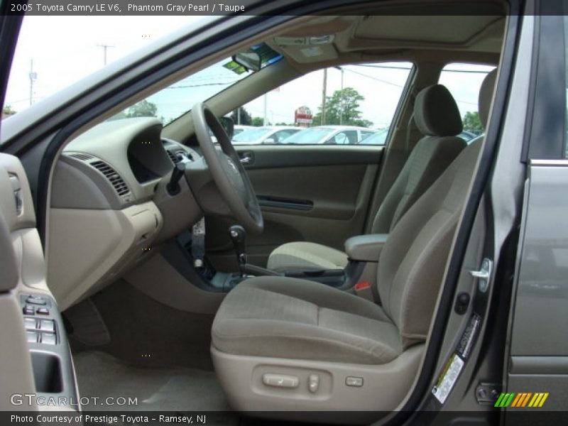 Phantom Gray Pearl / Taupe 2005 Toyota Camry LE V6