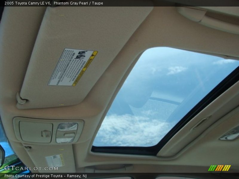 Phantom Gray Pearl / Taupe 2005 Toyota Camry LE V6