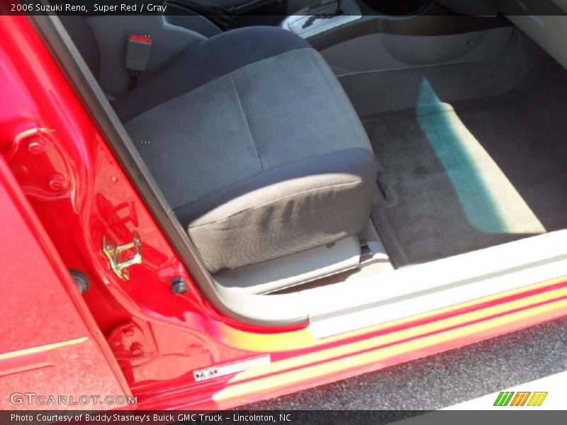 Super Red / Gray 2006 Suzuki Reno