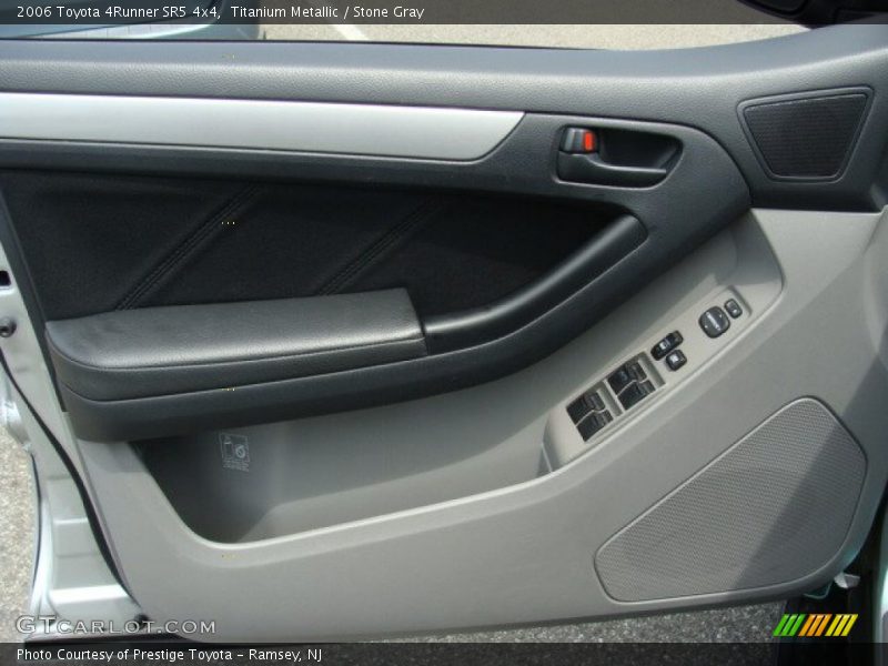 Titanium Metallic / Stone Gray 2006 Toyota 4Runner SR5 4x4