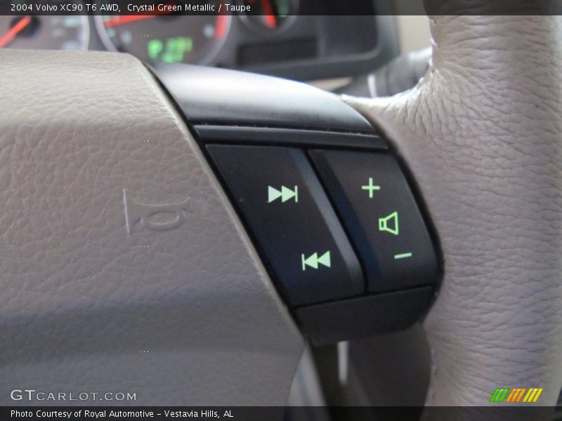 Controls of 2004 XC90 T6 AWD