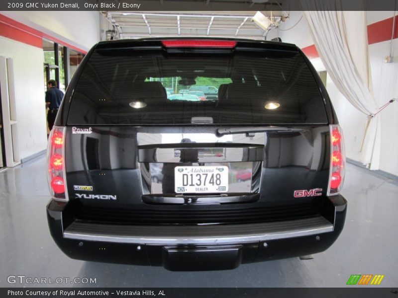 Onyx Black / Ebony 2009 GMC Yukon Denali
