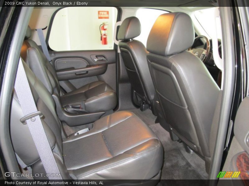 Onyx Black / Ebony 2009 GMC Yukon Denali