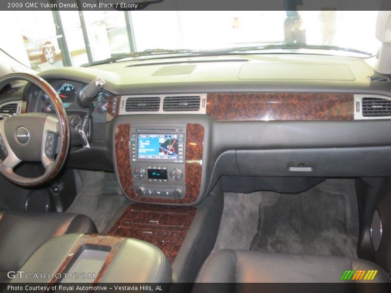 Onyx Black / Ebony 2009 GMC Yukon Denali