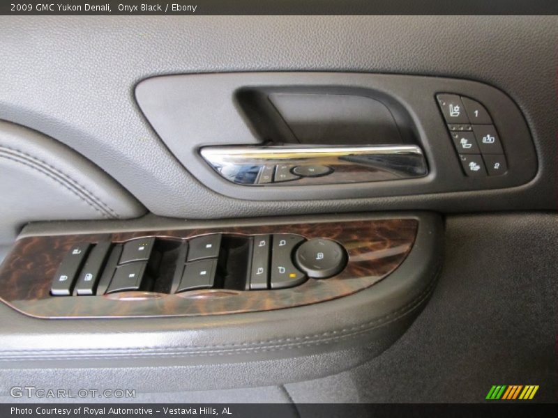 Onyx Black / Ebony 2009 GMC Yukon Denali