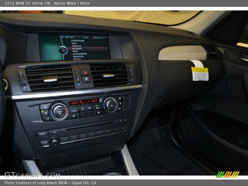 Alpine White / Black 2011 BMW X3 xDrive 28i