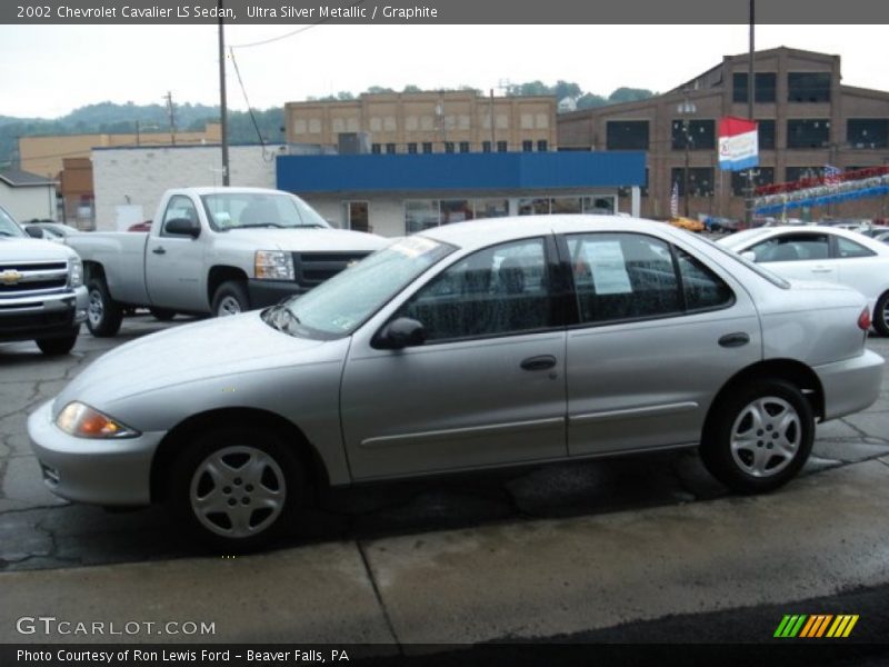 Ultra Silver Metallic / Graphite 2002 Chevrolet Cavalier LS Sedan