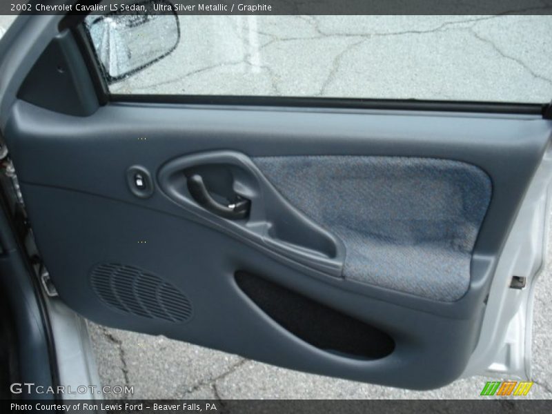 Ultra Silver Metallic / Graphite 2002 Chevrolet Cavalier LS Sedan
