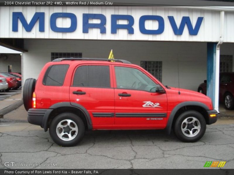 Wildfire Red / Medium Gray 2004 Chevrolet Tracker ZR2 4WD