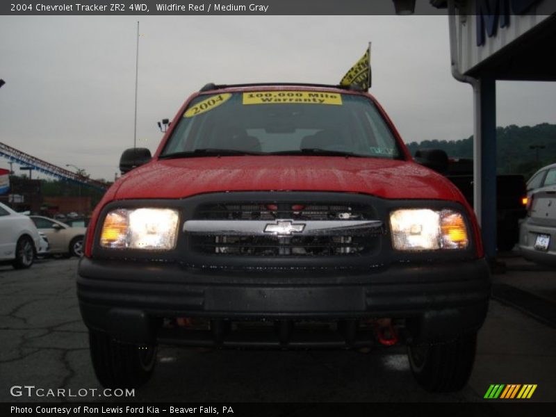 Wildfire Red / Medium Gray 2004 Chevrolet Tracker ZR2 4WD