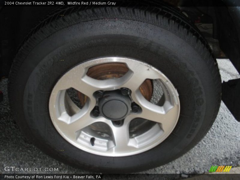 Wildfire Red / Medium Gray 2004 Chevrolet Tracker ZR2 4WD
