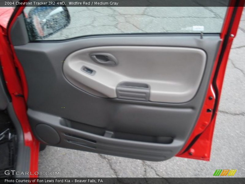 Wildfire Red / Medium Gray 2004 Chevrolet Tracker ZR2 4WD