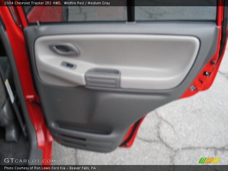 Wildfire Red / Medium Gray 2004 Chevrolet Tracker ZR2 4WD