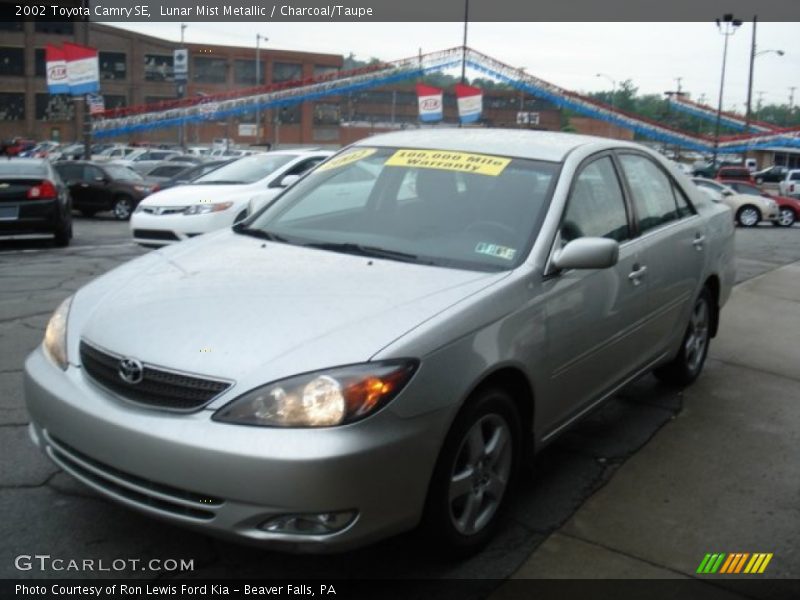 Lunar Mist Metallic / Charcoal/Taupe 2002 Toyota Camry SE