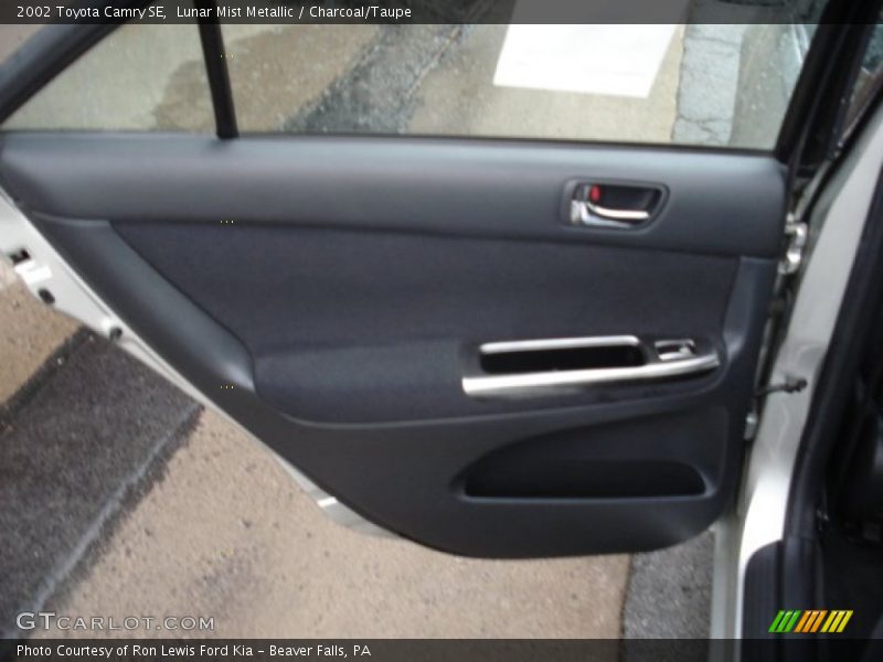 Lunar Mist Metallic / Charcoal/Taupe 2002 Toyota Camry SE
