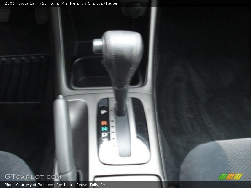 Lunar Mist Metallic / Charcoal/Taupe 2002 Toyota Camry SE