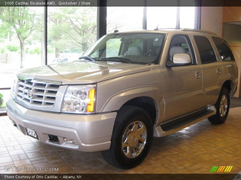 Quicksilver / Shale 2005 Cadillac Escalade AWD