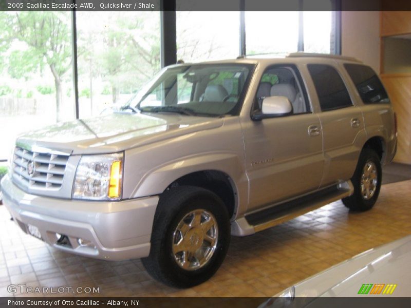 Quicksilver / Shale 2005 Cadillac Escalade AWD
