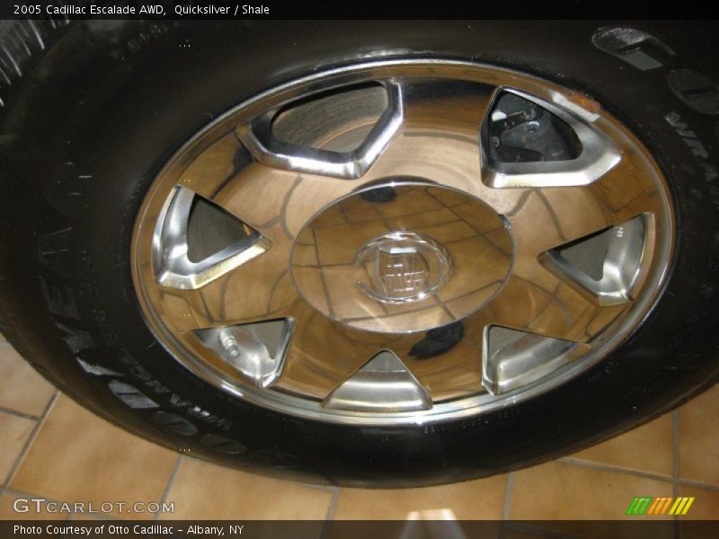 Quicksilver / Shale 2005 Cadillac Escalade AWD