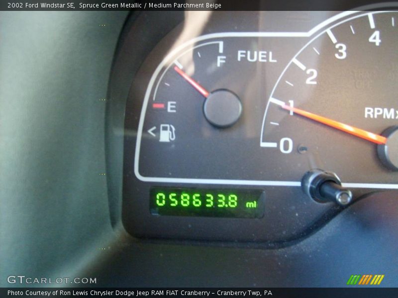 Spruce Green Metallic / Medium Parchment Beige 2002 Ford Windstar SE