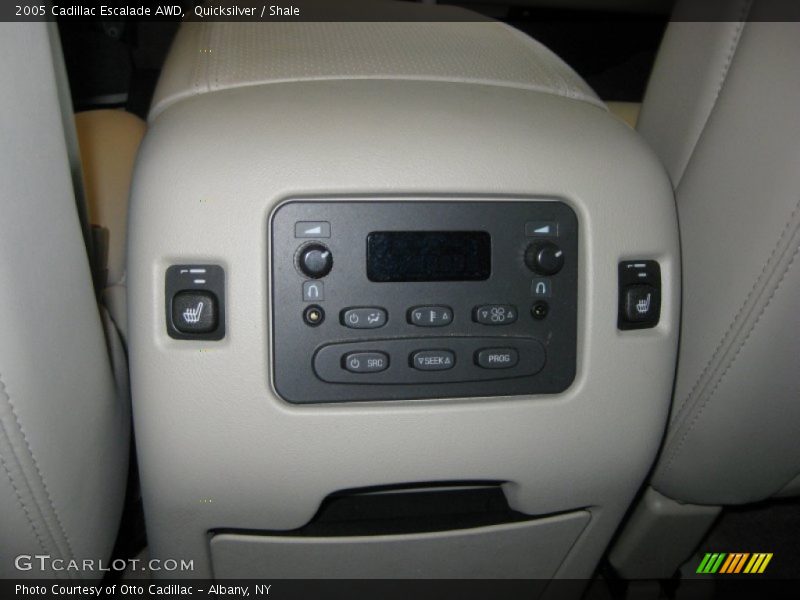 Quicksilver / Shale 2005 Cadillac Escalade AWD