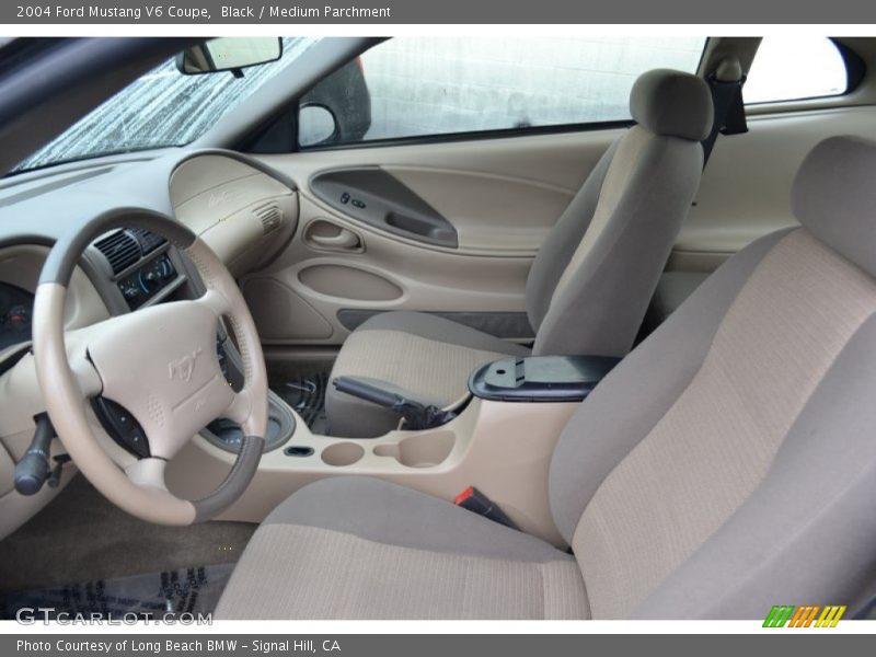 Black / Medium Parchment 2004 Ford Mustang V6 Coupe
